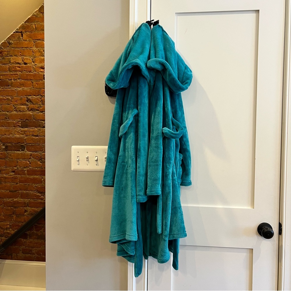 TWO Teal Lands' End Plush Hooded Robes